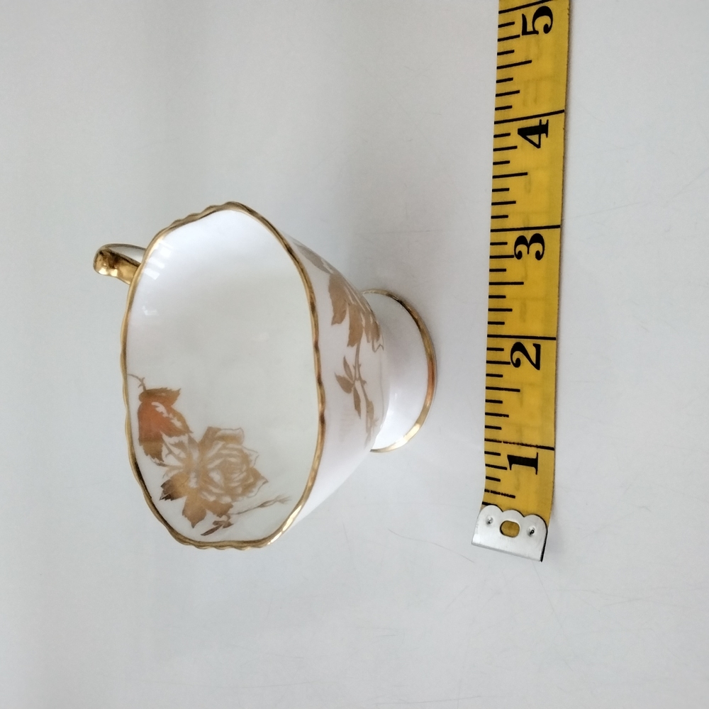 Hammersley Rose tea cup and saucer - Picture 9 of 11